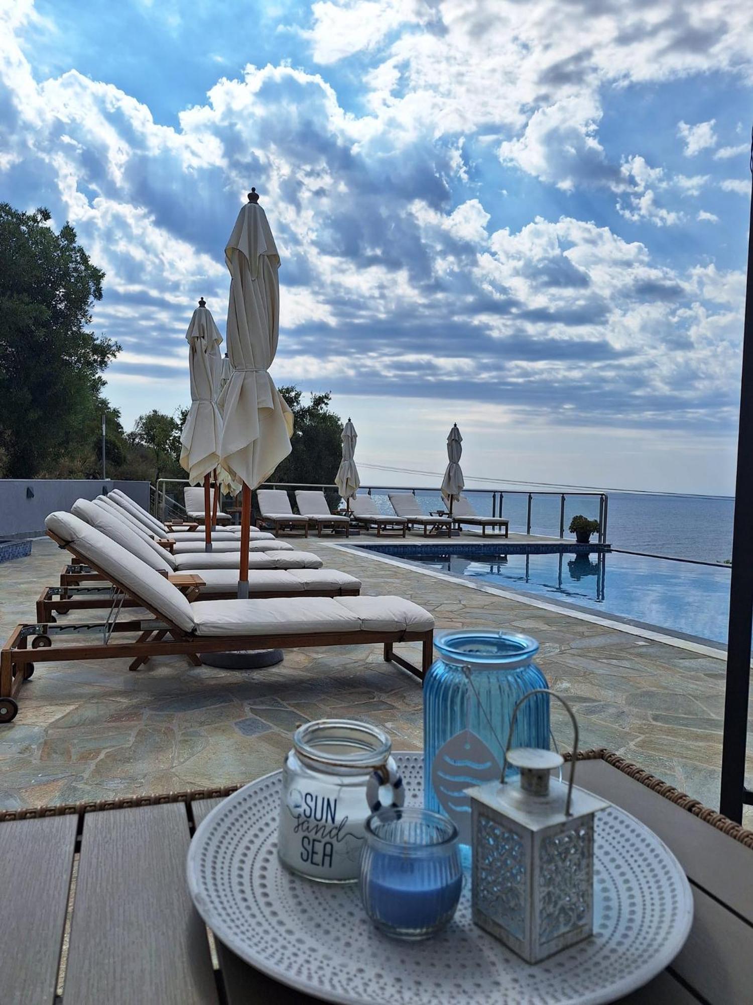 Sarti Thea Hotel Exterior foto
